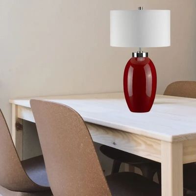 Luminaire rouge de type lampe rouge modèle Victor de la marque Elstead Lighting